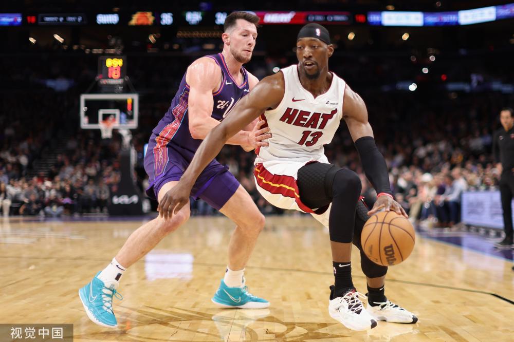 位年轻成名 位年轻成名