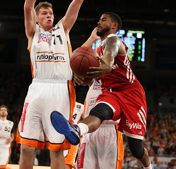 实挡拆与 实挡拆与